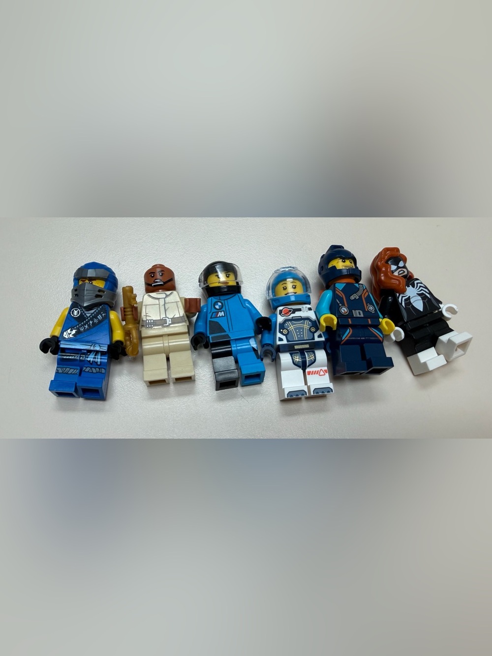 Authentic lot of 6 official LEGO minifigures spanning Marvel, Speed Champions